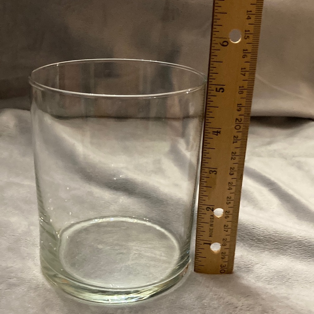 FREE WITH OTHER JAR PURCHASE. This is a clear, glass display(?) jar.